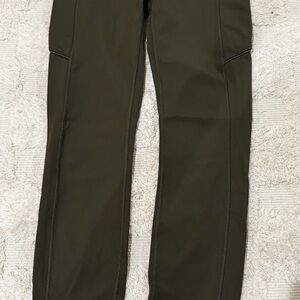 Lululemon size 4